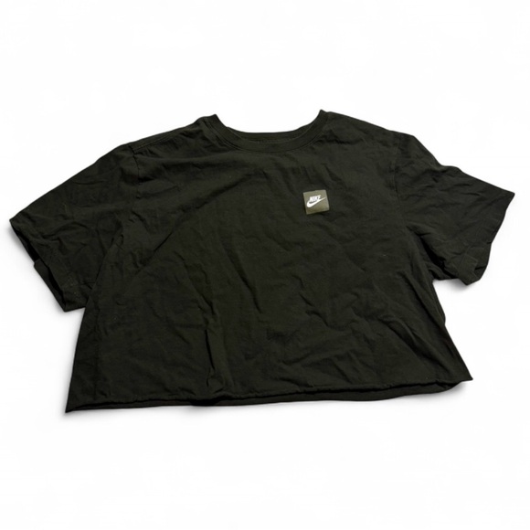 Nike Tops - Nike Dark Green Crop Top